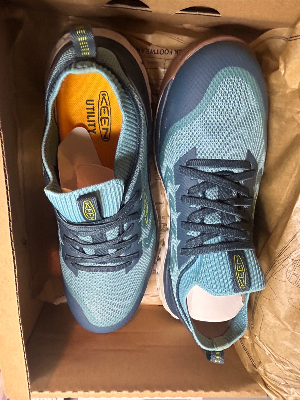 NWT KEEN Utility Women’s Arvada Shift Carbon Safety Toe Work Shoes 9.5 Wide